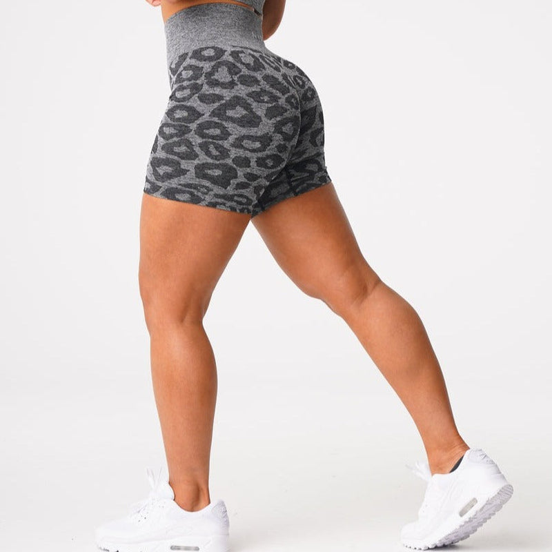 Short Academia Feminino NVGTN - Leopard